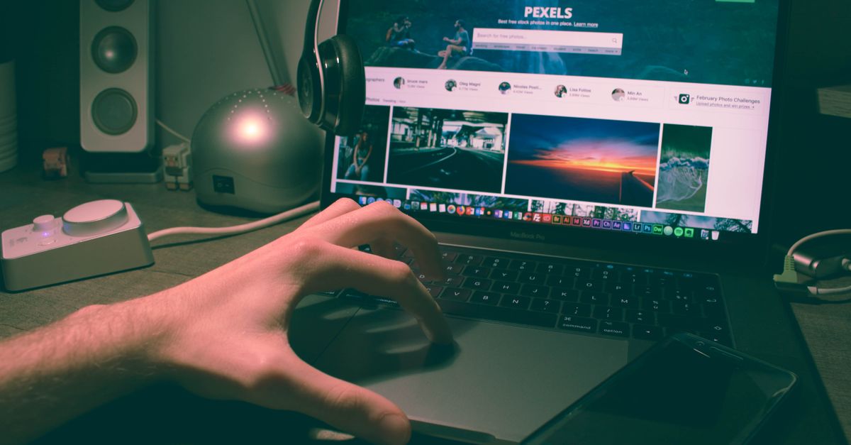 découvrez nos services professionnels de création de sites web pour booster votre présence en ligne avec un design sur mesure et une navigation optimale.